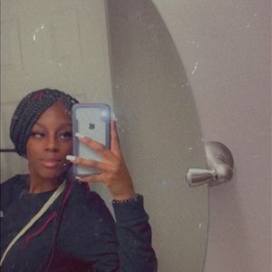 Meet your Posher, Azzareya